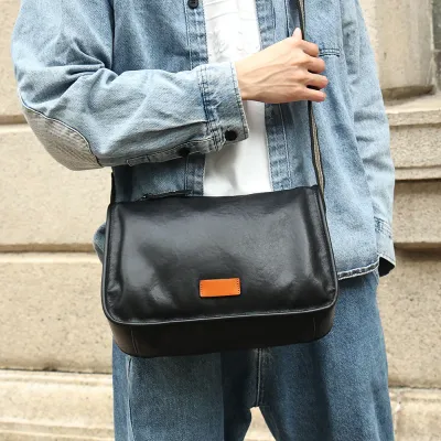 VERSATILE BLACK SATCHEL